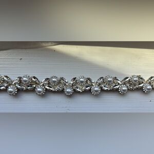 Pearl and jewel crystal bridal belt
